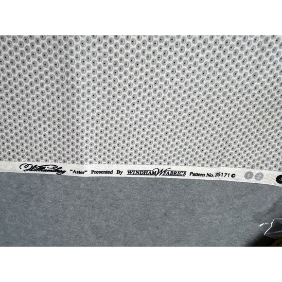 Windham Fabrics Aster Pattern No. 35171 Cotton Fabric 19x44" Gray & Cream Circle - Picture 3 of 5